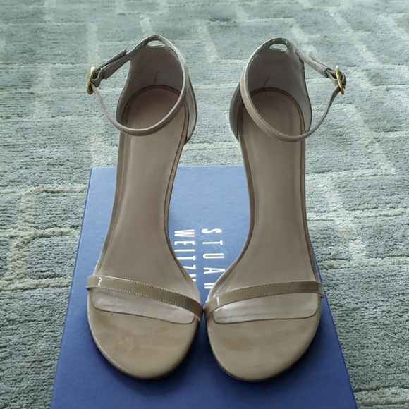 Stuart Weitzman - Picture 2 of 9